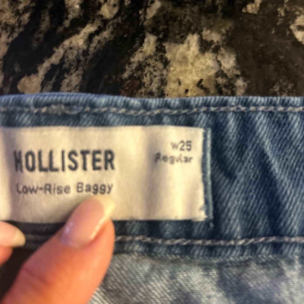 Hollister Light Wash Low-Rise Baggy Jeans